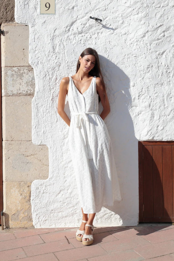 LONG SLEEVELESS DRESS
