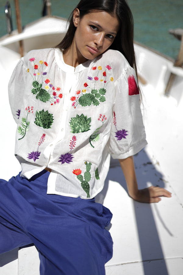 Blouse with colored embroidery